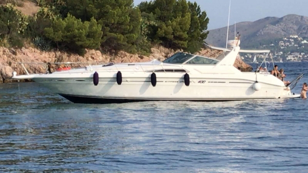 Sea Ray Endurance 12m Motoryacht 8Pax Pollensa mit Skipper