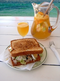 Ostküste Hotel 15 Zimmer 1. Linie renovierungsbedürftig