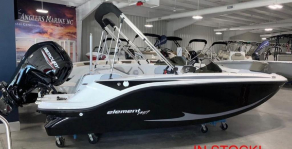 Bayliner M17